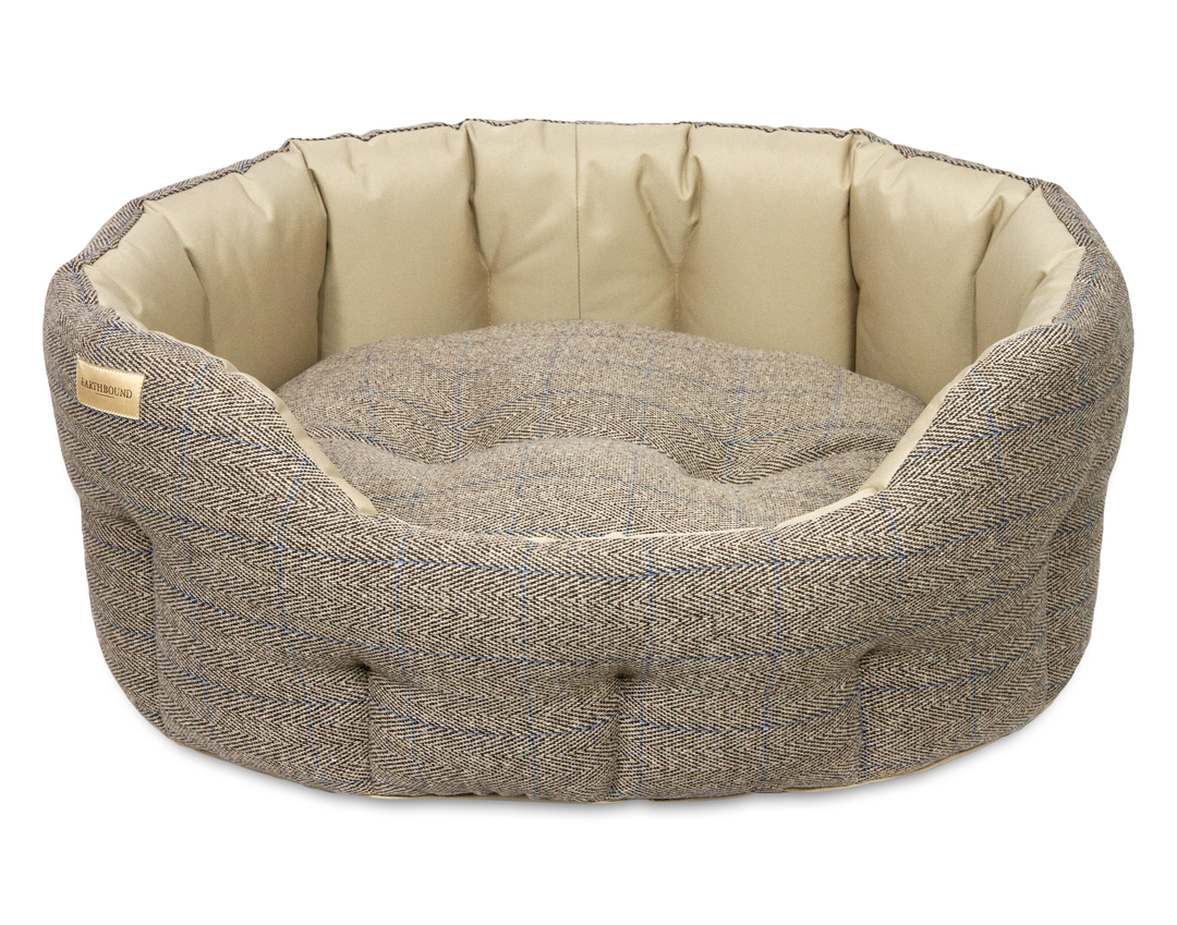 Round Traditional Tweed Waterproof Bed Beige